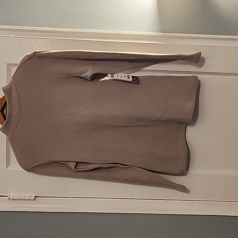 NWT 32 Degrees Fleece shirt Size M